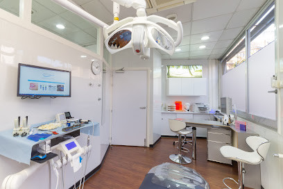 Dr David Minière - Dentiste - Implantologie - Parodontologie - Rouen